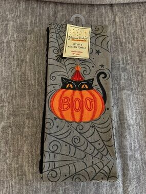 Johanna Parker Halloween Black Cat Pumpkin 'BOO' Kitchen Towel Set